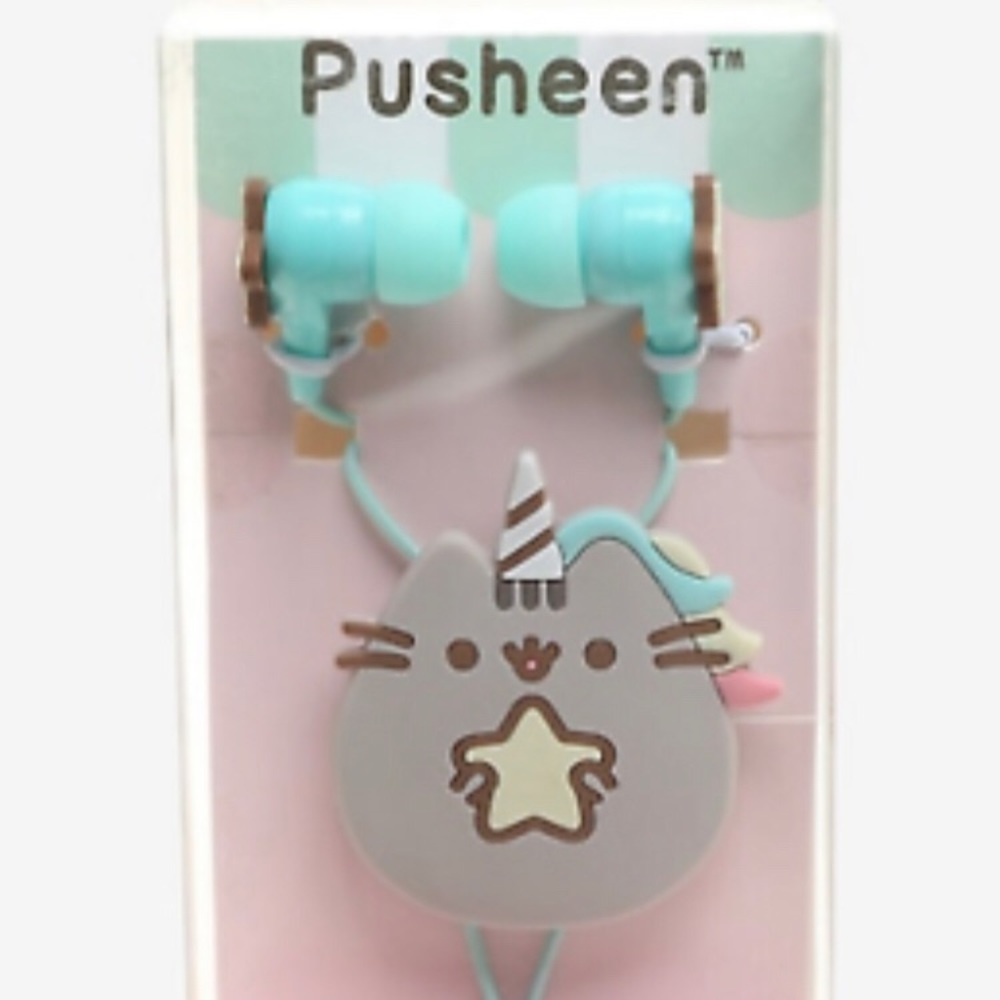 pusheen earbuds 🤩🤩